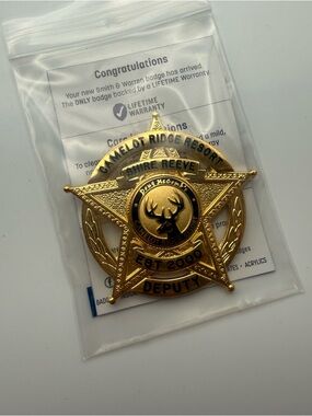 Gold 'Camelot Ridge Resort' Deputy Badge - Gold